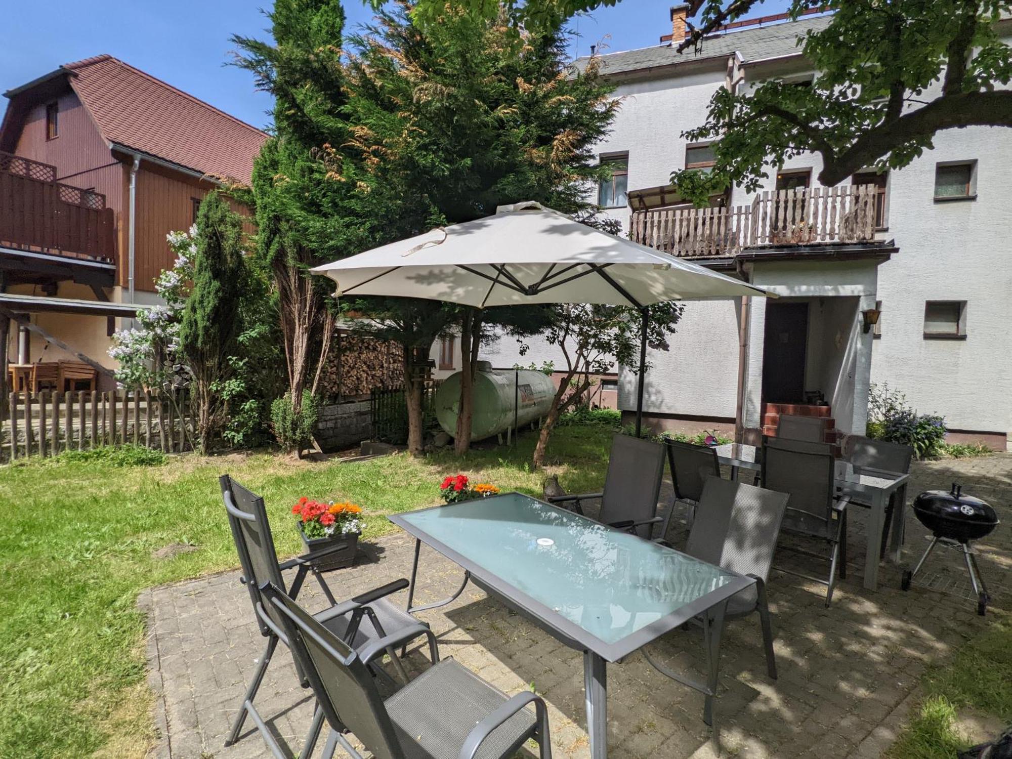 H1 - Urlaubsmagie - Pool & Terrasse Zum Entspannen Sebnitz Exterior foto